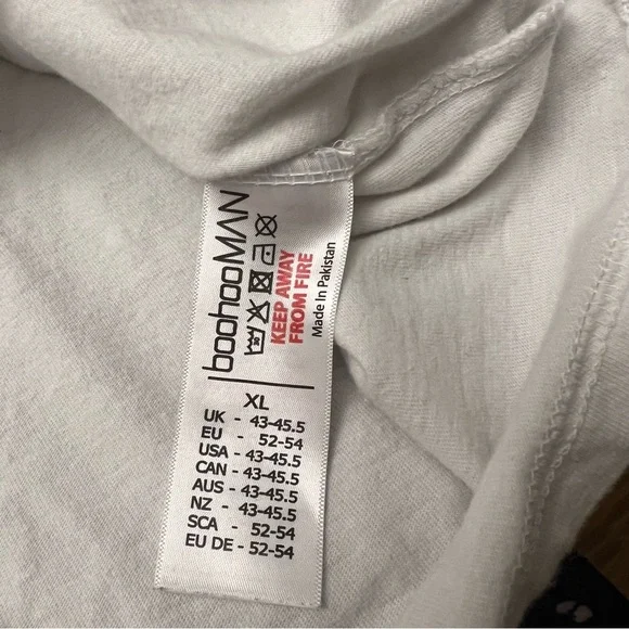 BoohooMAN White Oversized Official Man Long Sleeve Tee, Size XL - Picture 10 of 13